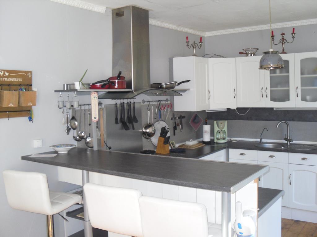Appartement La Loob Gites De Daumesnil Etage Morlaix Szoba fotó